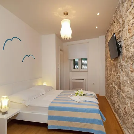 In With Pool And Sea View Villa