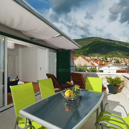 In With Pool And Sea View Villa